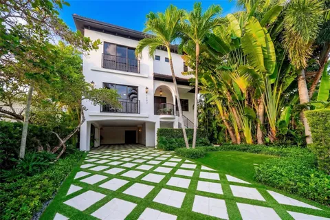 $6,495,000 | 1803 South Bayshore Lane, Miami, FL 33133