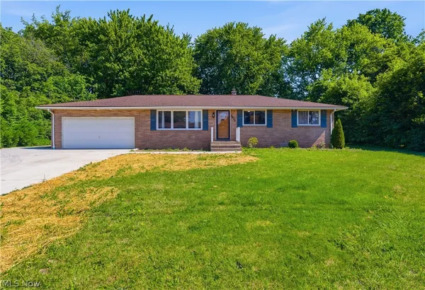 $180,000 | 3825 34th Street Northeast, Canton, OH 44705