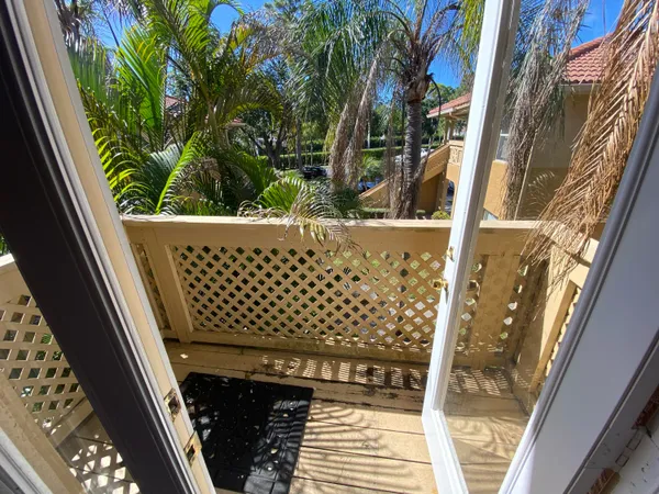 $2,500 | 4863 Via Palm Lakes, Unit 804, West Palm Beach, FL 33417