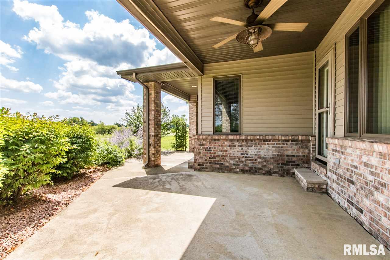 23215 North Arrow Road Cuba, IL 61427 - Photo 3 of 36 Gallery Image 3