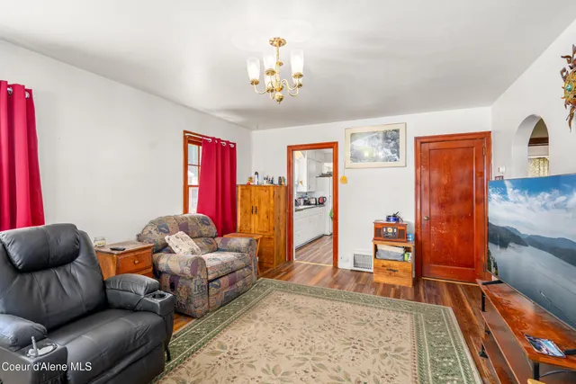 $275,000 | 110 D Street, Smelterville, ID 83868