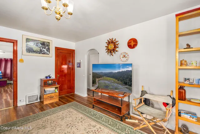 $275,000 | 110 D Street, Smelterville, ID 83868