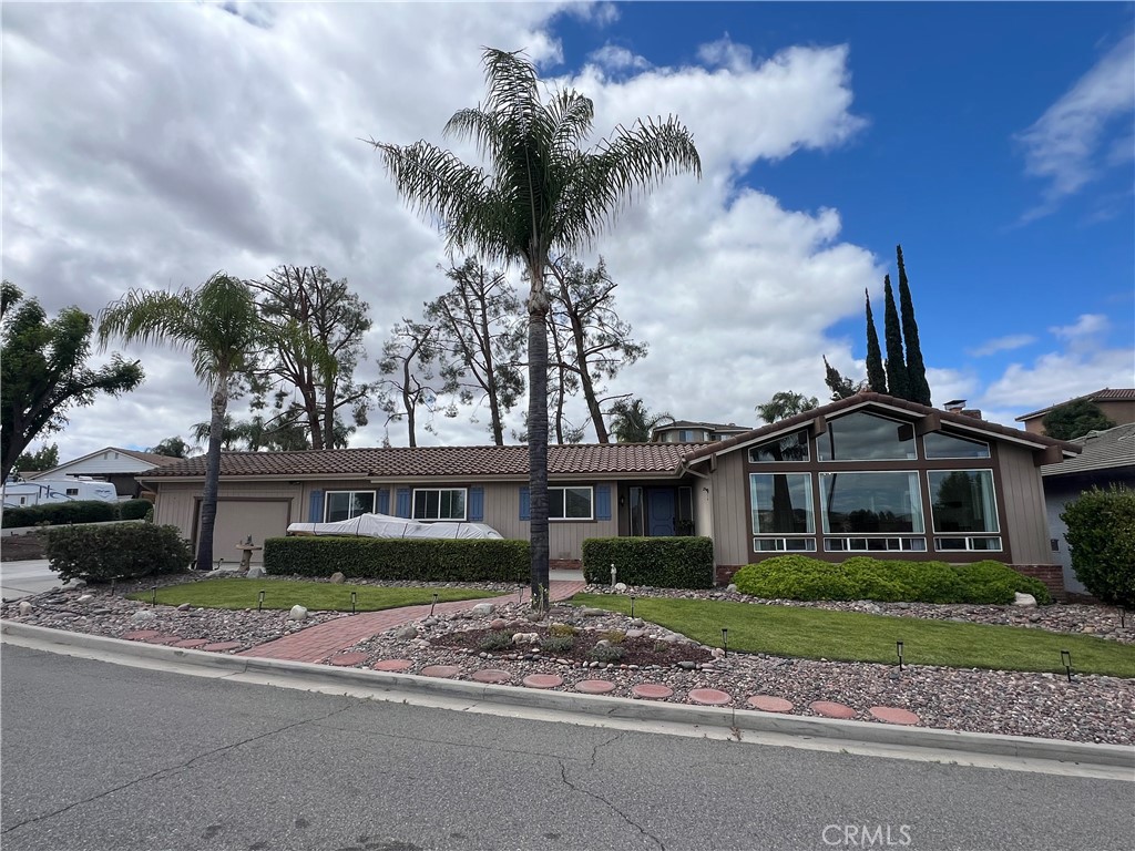 22781 Running Rabbit Court Canyon Lake, CA 92587 - Photo 1 of 41