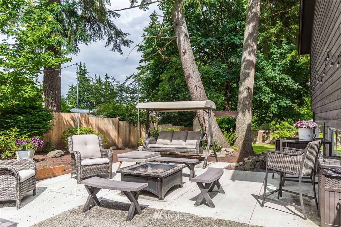 15601 Cascadian Way Bothell, WA 98012 - Photo 1 of 28 Gallery Image 1