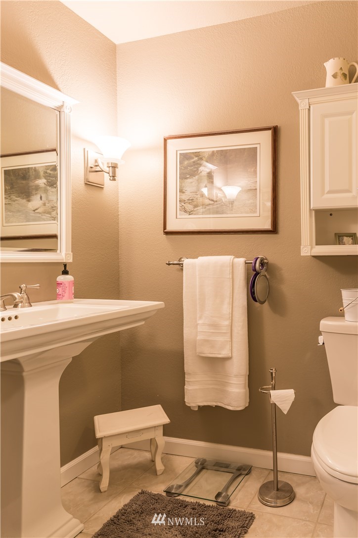15601 Cascadian Way Bothell, WA 98012 - Photo 18 of 28 Gallery Image 18
