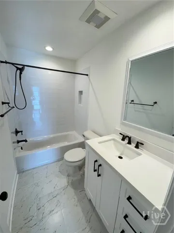 $3,350 | 12 Raleigh Drive, Savannah, GA 31406