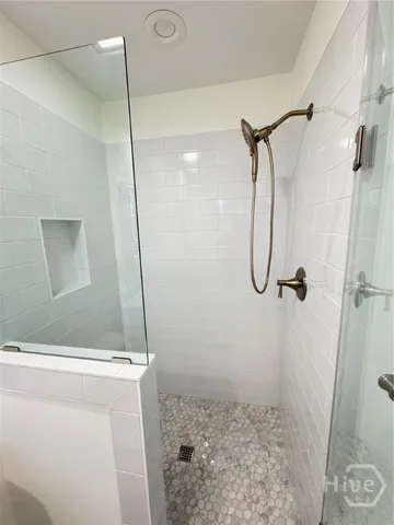 $3,350 | 12 Raleigh Drive, Savannah, GA 31406