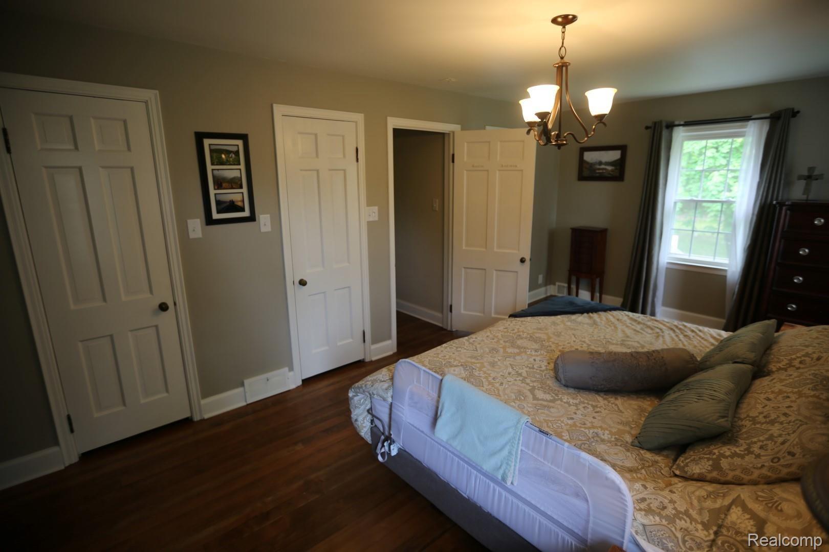480 Tiplady Road Pinckney, MI 48169 - Photo 23 of 55 master bedroom