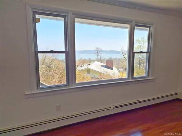 $3,200 | 27 Oakwood Drive, Nyack, NY 10960