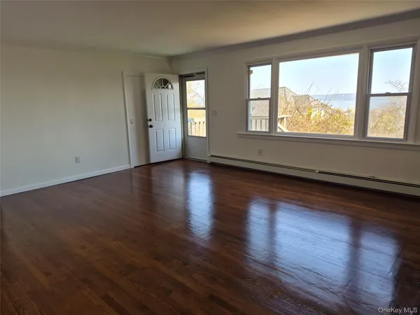 $3,200 | 27 Oakwood Drive, Nyack, NY 10960