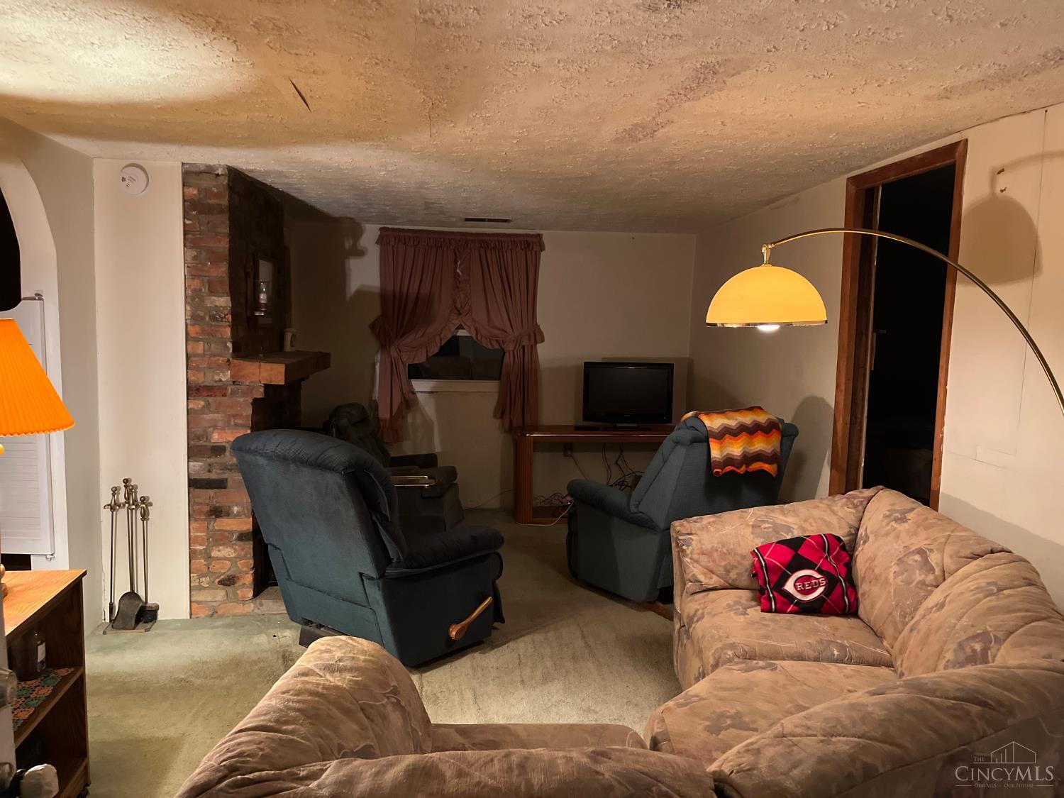 7404 Perry Street Cincinnati, OH 45231 - Photo 4 of 13 Gallery Image 4