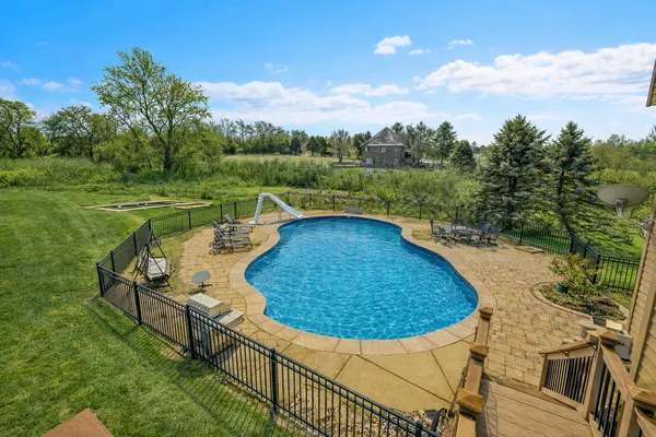 $890,000 | 10-n749 Highland Trail, Hampshire, IL 60140