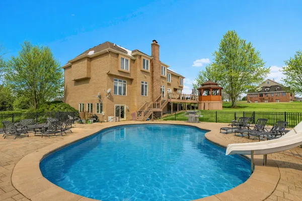 $890,000 | 10-n749 Highland Trail, Hampshire, IL 60140