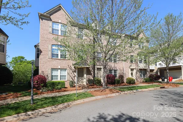 $445,000 | 729 Naramore Street, Davidson, NC 28036