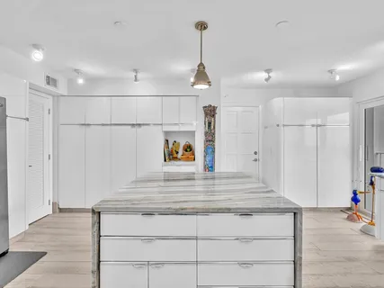 $2,800,000 | 3000 South Ocean Boulevard, Unit 1504, Boca Raton, FL 33432