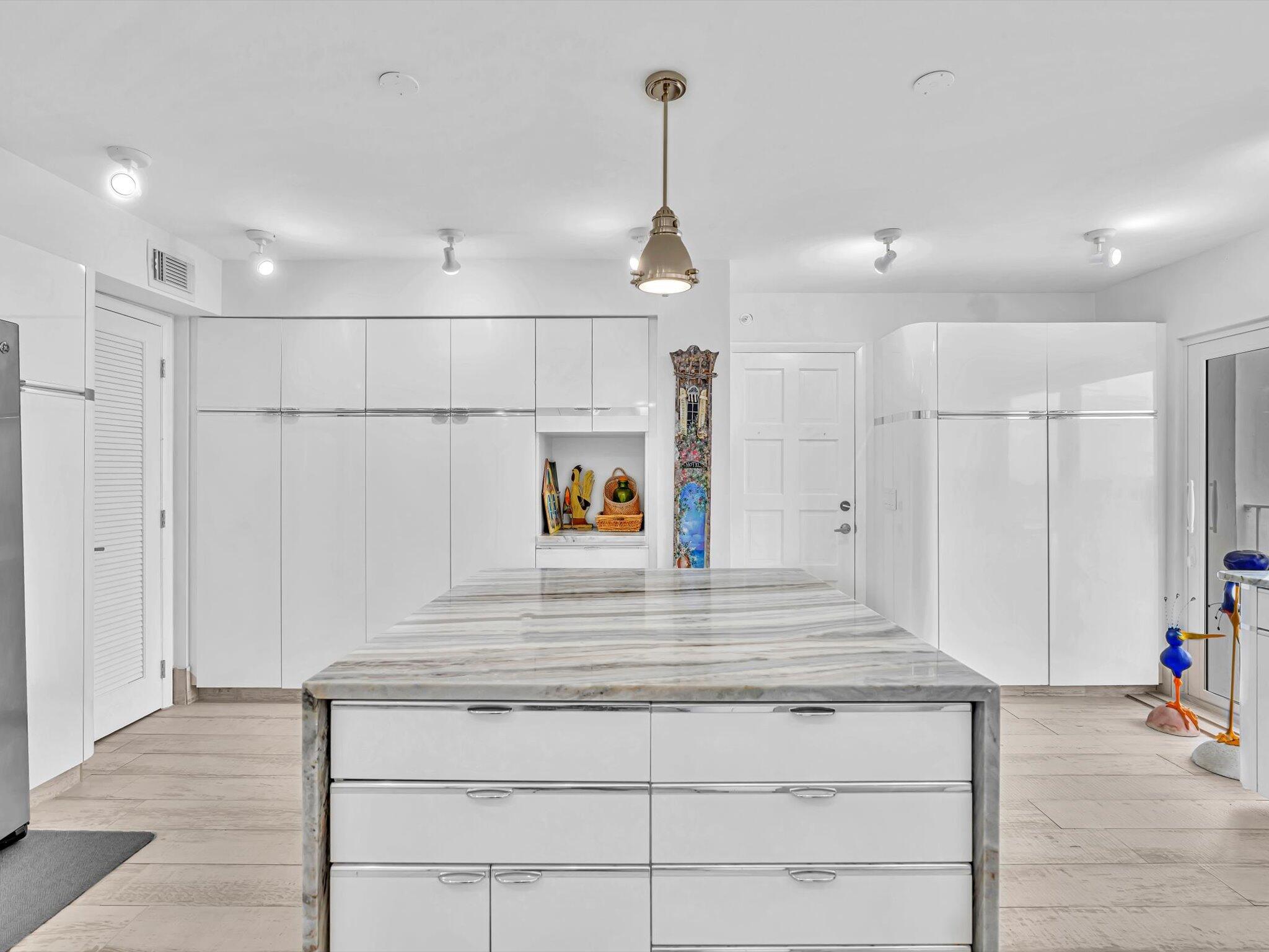 3000 South Ocean Boulevard, Unit 1504 Boca Raton, FL 33432 - Photo 16 of 64 26-DSC2786