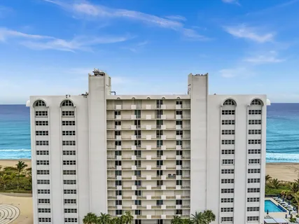 $2,800,000 | 3000 South Ocean Boulevard, Unit 1504, Boca Raton, FL 33432