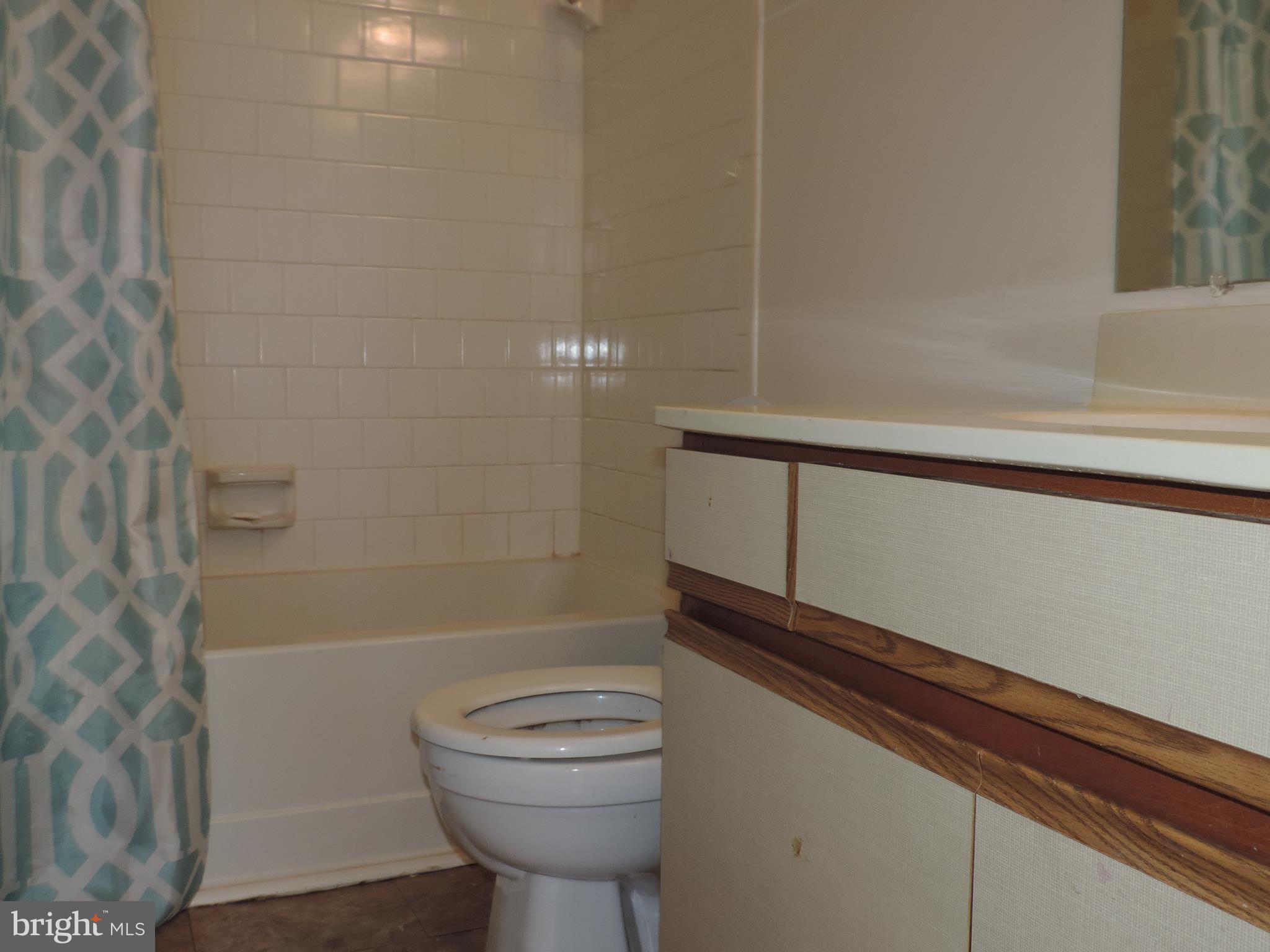 105 Fort Evans Road Southeast, Unit B Leesburg, VA 20175 - Photo 15 of 19 Bedroom
