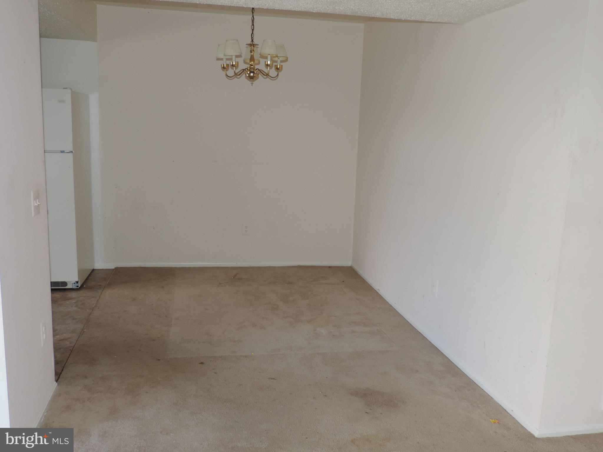 105 Fort Evans Road Southeast, Unit B Leesburg, VA 20175 - Photo 4 of 19 Dining Room