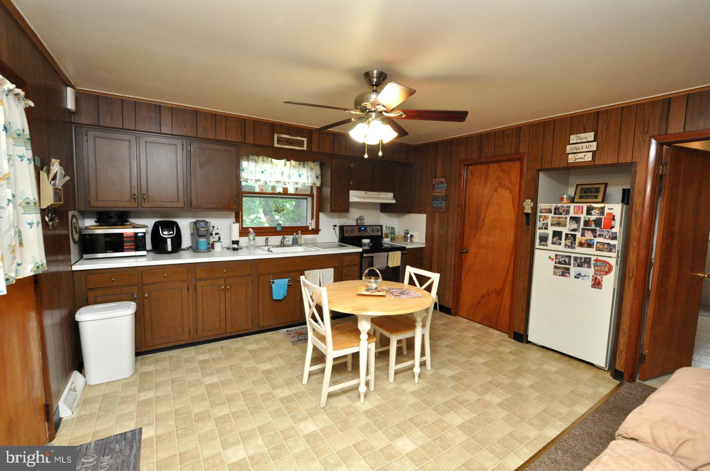 16 Nicholas Street Pemberton, NJ 08068 - Photo 12 of 19 Gallery Image 12
