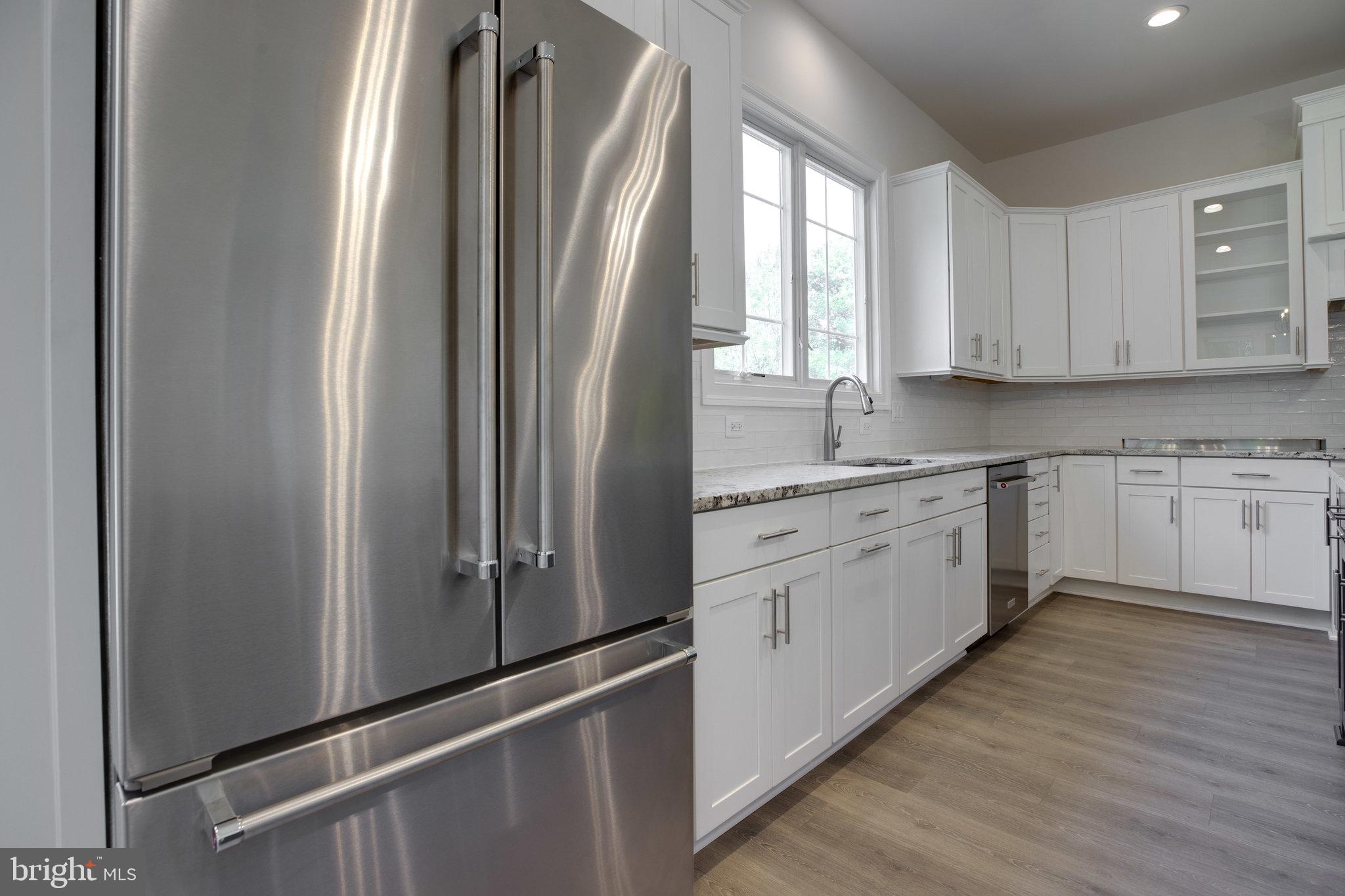 11022 Oakton Road Oakton, VA 22124 - Photo 12 of 34