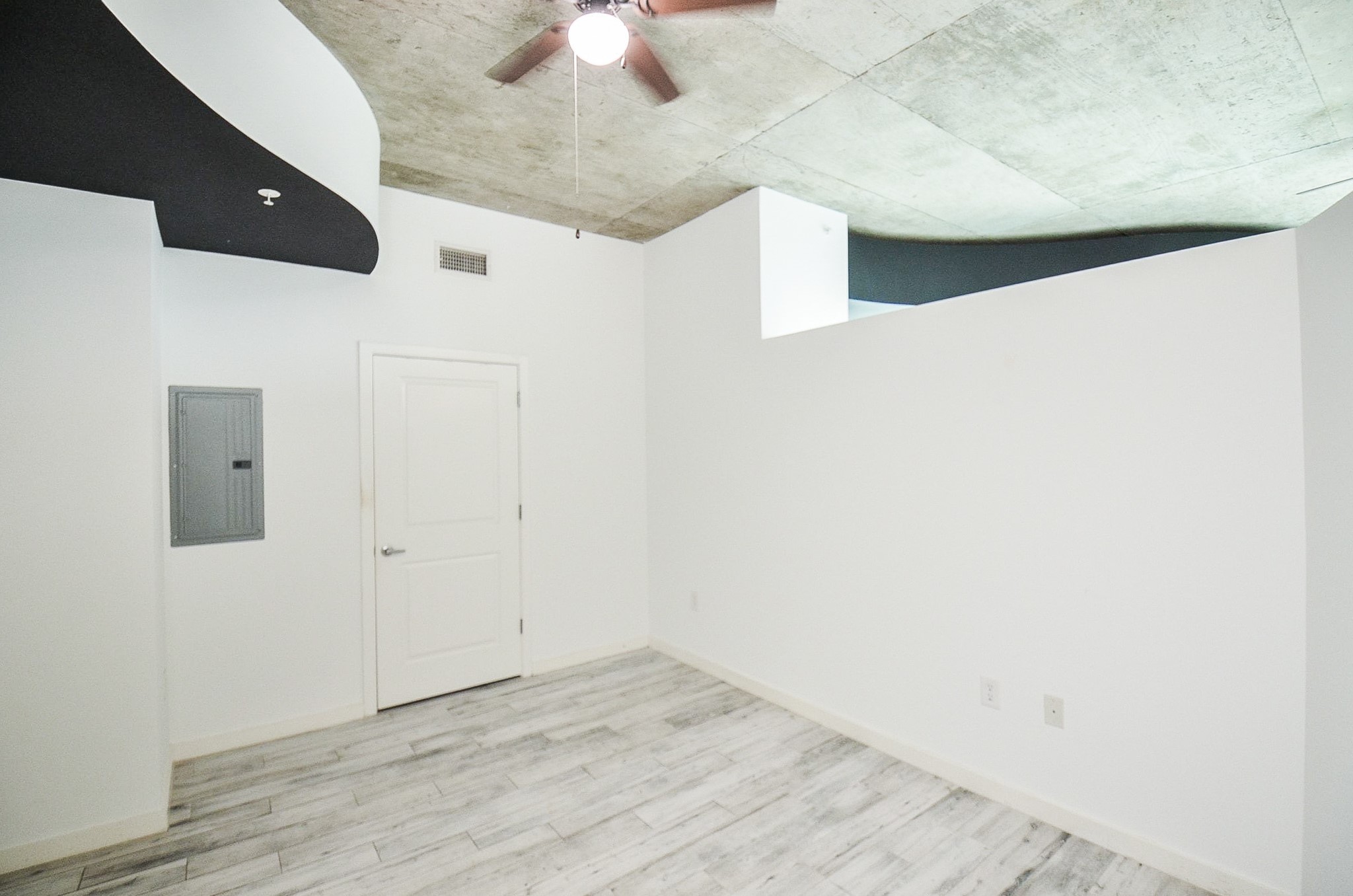5925 Almeda Road, Unit 11612 Houston, TX 77004 - Photo 5 of 20