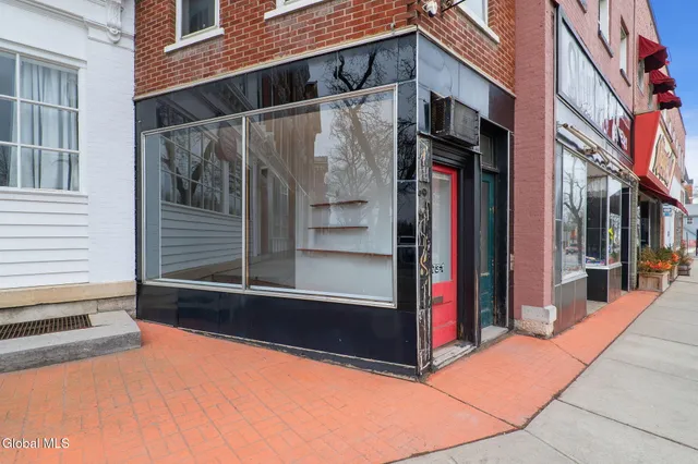 $339,900 | 573 East Main Street, Cobleskill, NY 12043