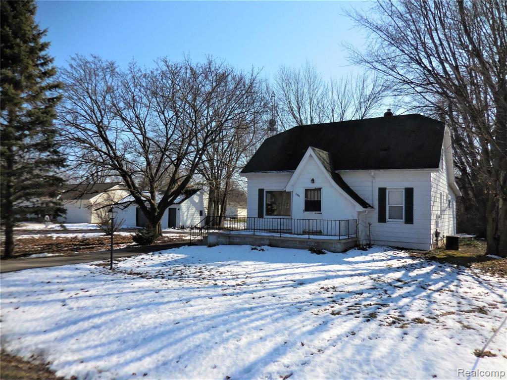 1111 West Reid Road Flint, MI 48507 - Photo 3 of 42
