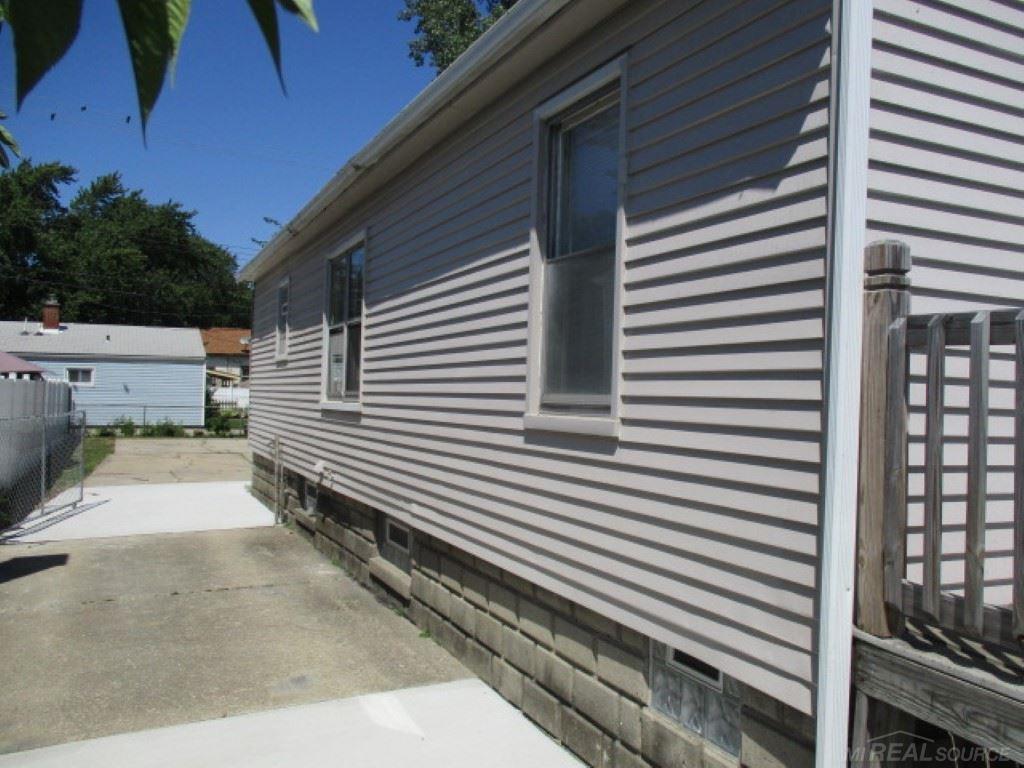 16213 East 10 Mile Road Eastpointe, MI 48021 - Photo 15 of 17