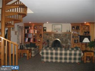 718 County Line Road Telford, PA 18969 - Photo 7 of 10