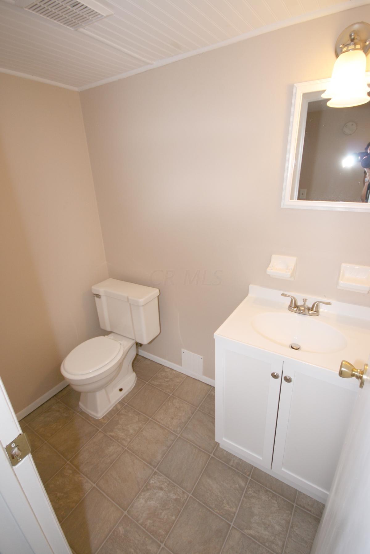 4439 Collingdale Road Columbus, OH 43231 - Photo 17 of 24 Gallery Image 17