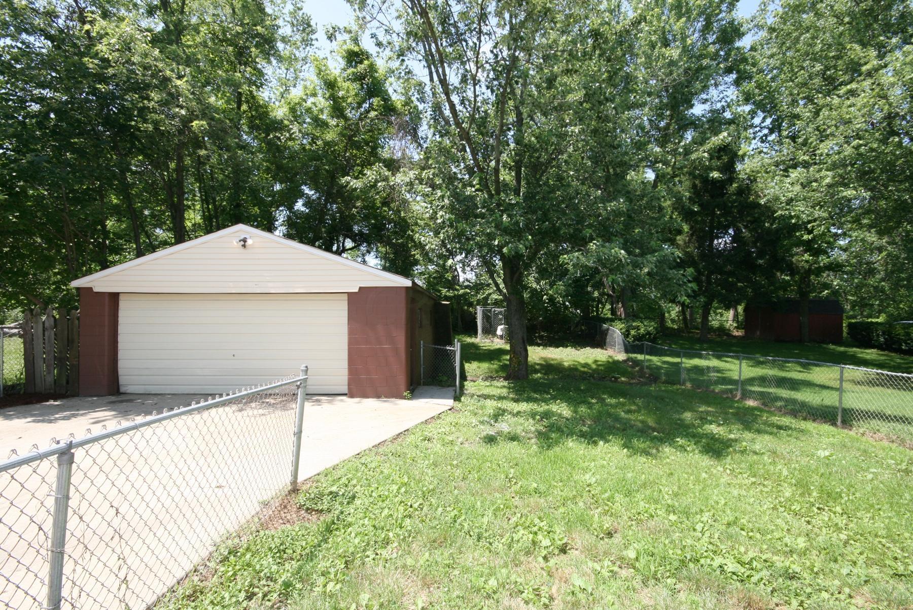 4439 Collingdale Road Columbus, OH 43231 - Photo 4 of 24 Gallery Image 4