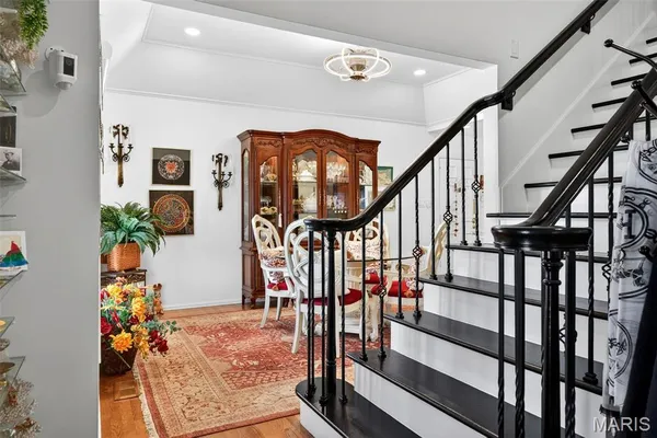 $650,000 | 15066 Green Cir Drive, Chesterfield, MO 63017