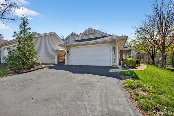 $650,000 | 15066 Green Cir Drive, Chesterfield, MO 63017