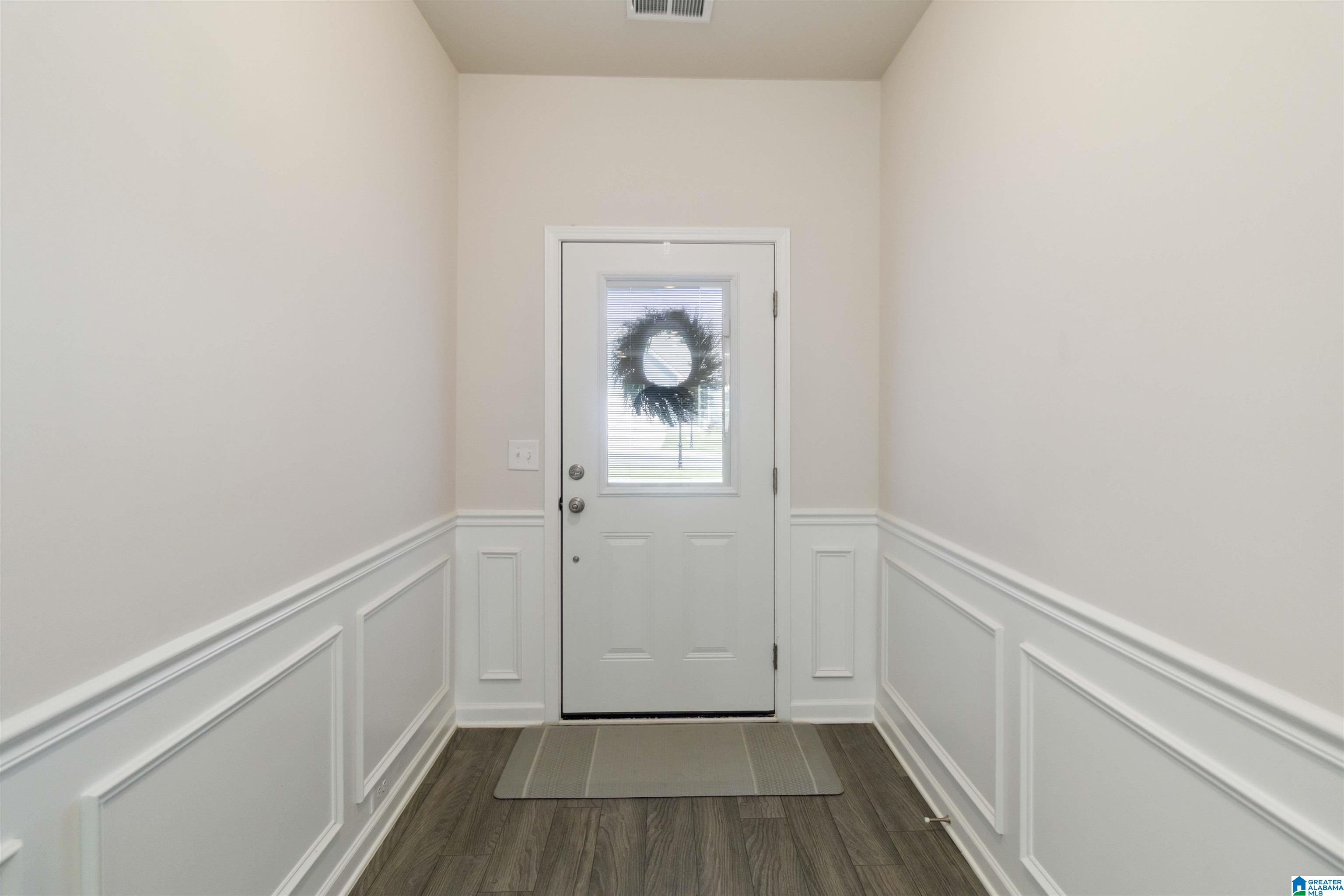 550 Ridge Circle Odenville, AL 35120 - Photo 4 of 26