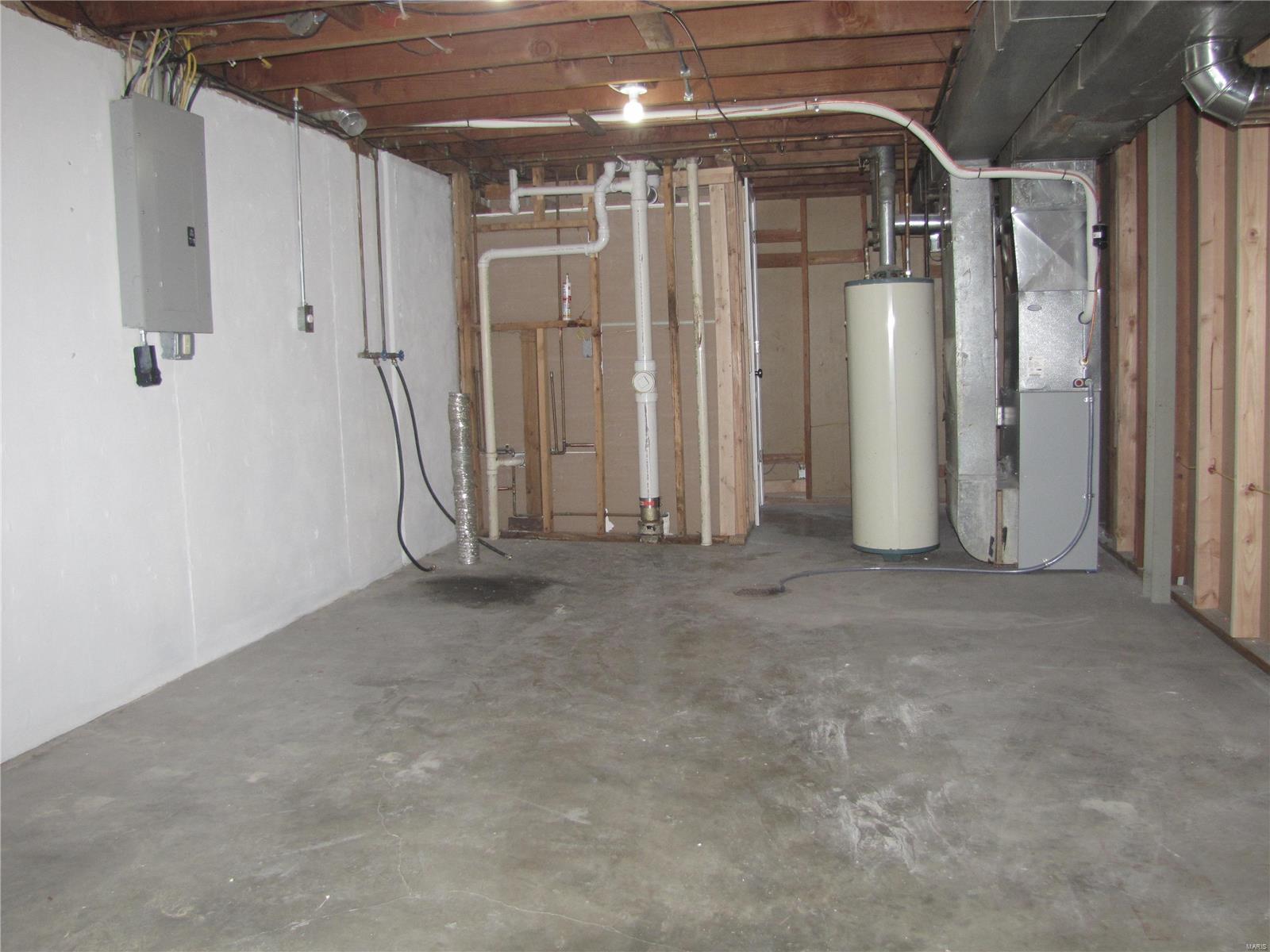 4226 Aqua Ridge Drive St. Louis, MO 63129 - Photo 23 of 33