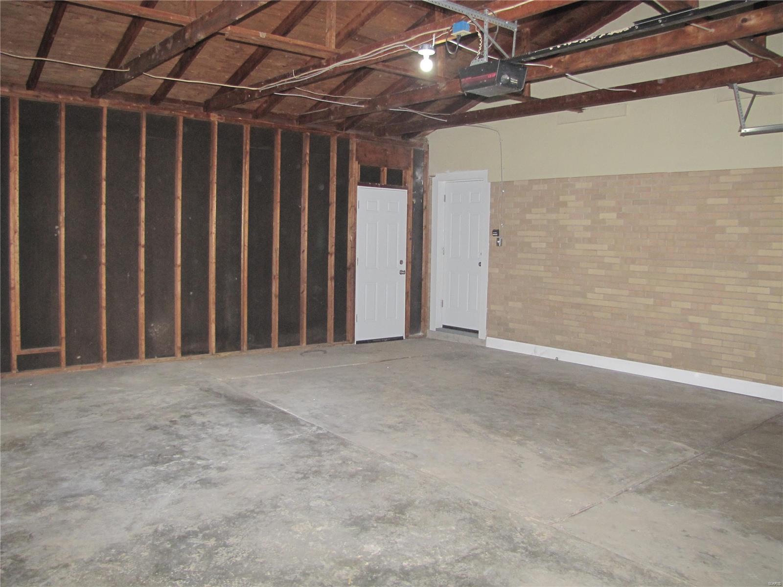 4226 Aqua Ridge Drive St. Louis, MO 63129 - Photo 24 of 33