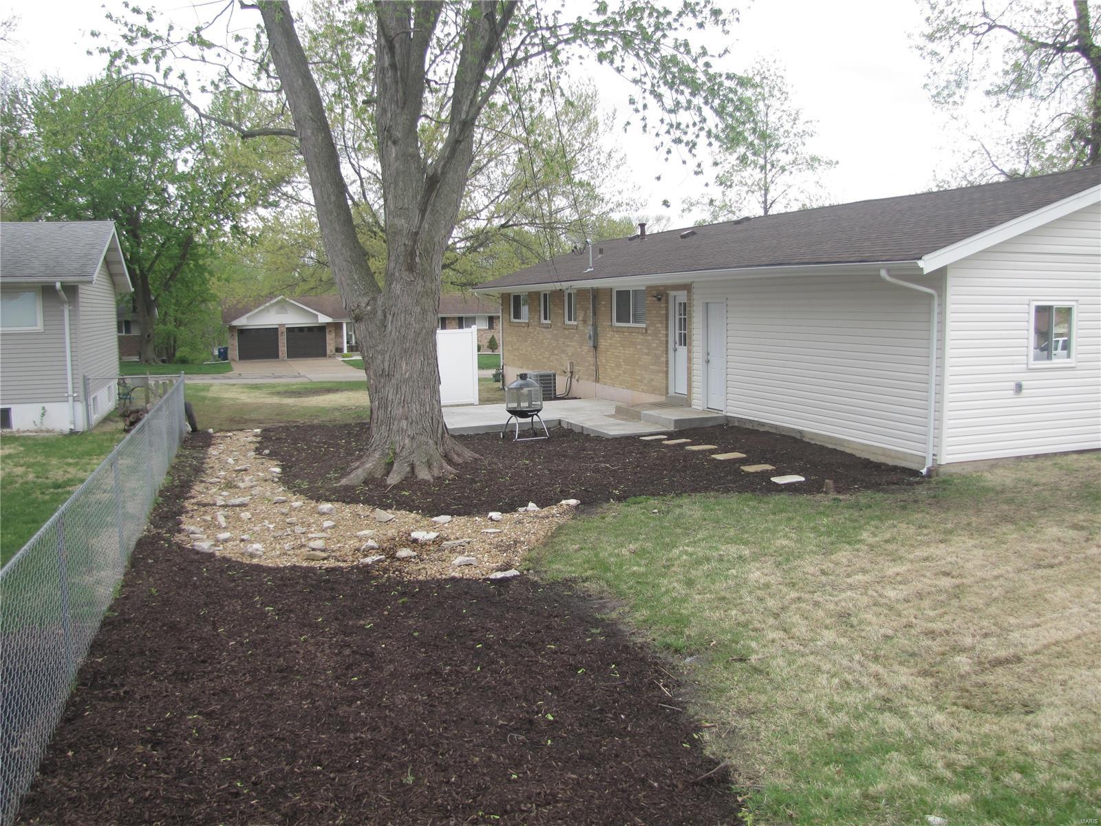 4226 Aqua Ridge Drive St. Louis, MO 63129 - Photo 29 of 33