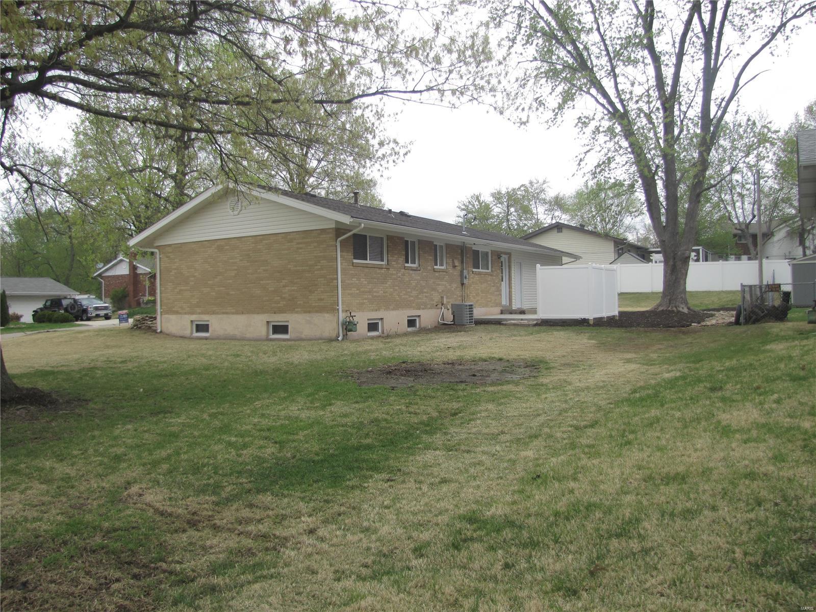 4226 Aqua Ridge Drive St. Louis, MO 63129 - Photo 31 of 33