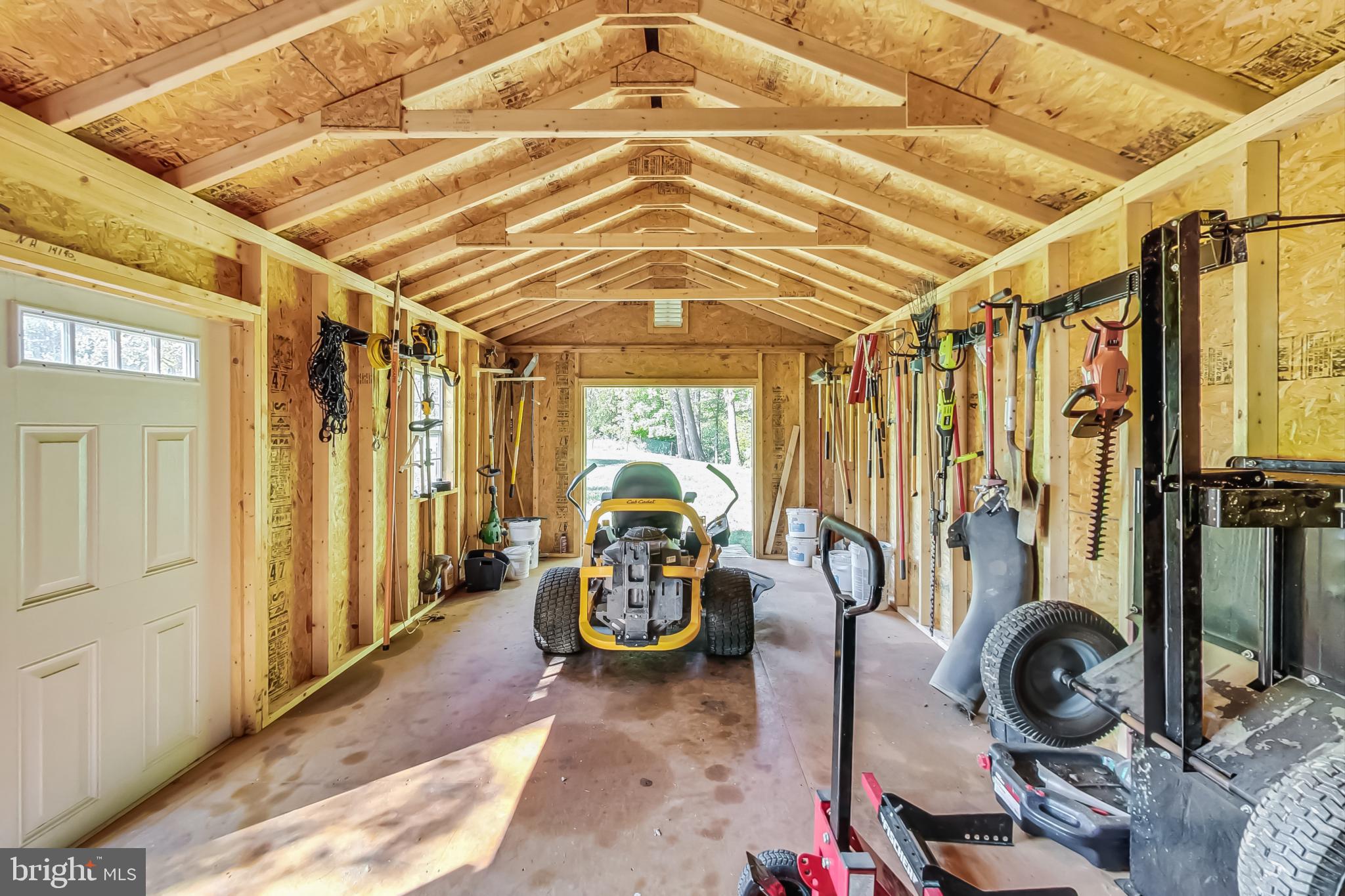 14611 Manor Road Phoenix, MD 21131 - Photo 80 of 85 a view of a room with gym equipment