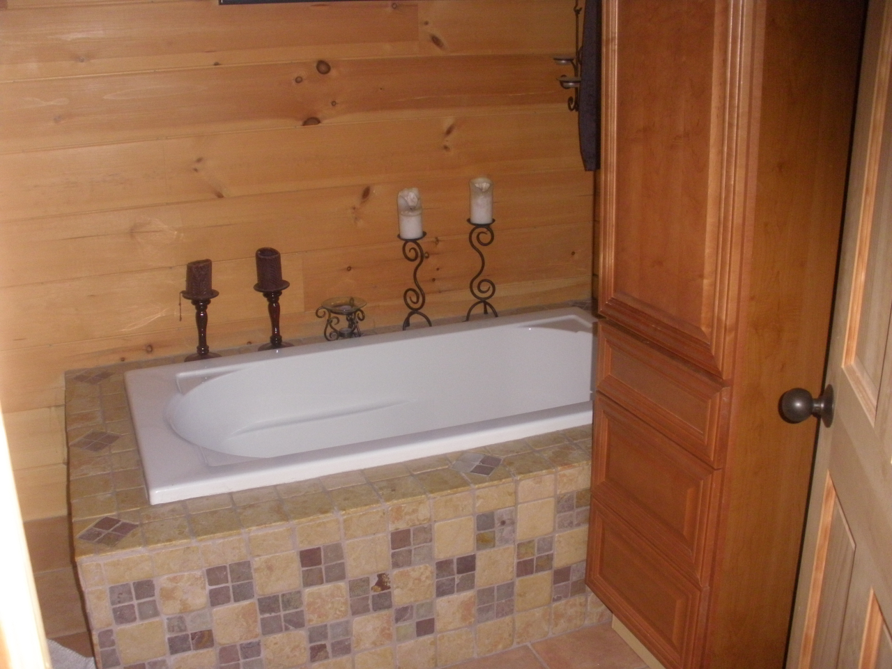 10 Phelps Road Florida, MA 01247 - Photo 10 of 12 Master Tub