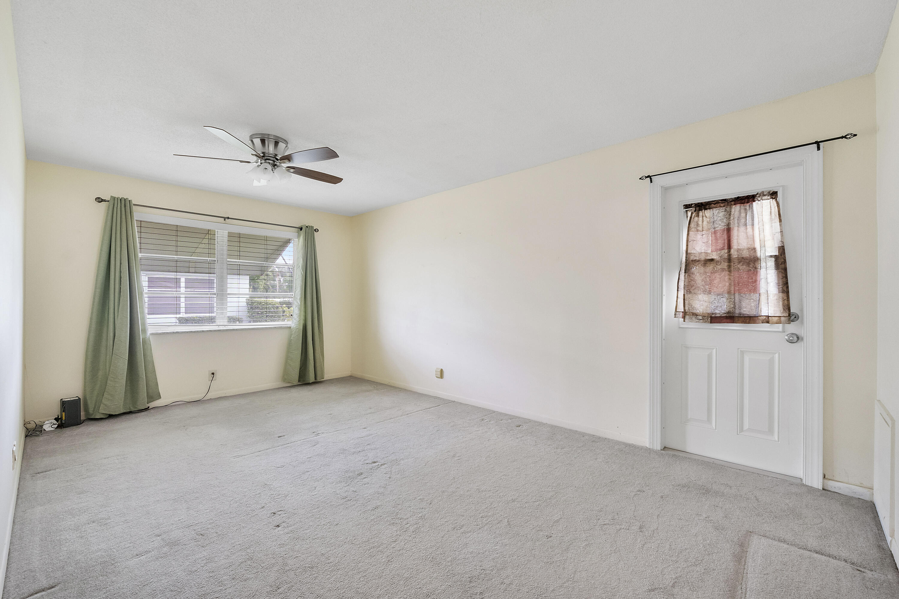 212 West High Point Terrace, Unit A Delray Beach, FL 33445 - Photo 17 of 34 212 W High Point Terr unit A_018