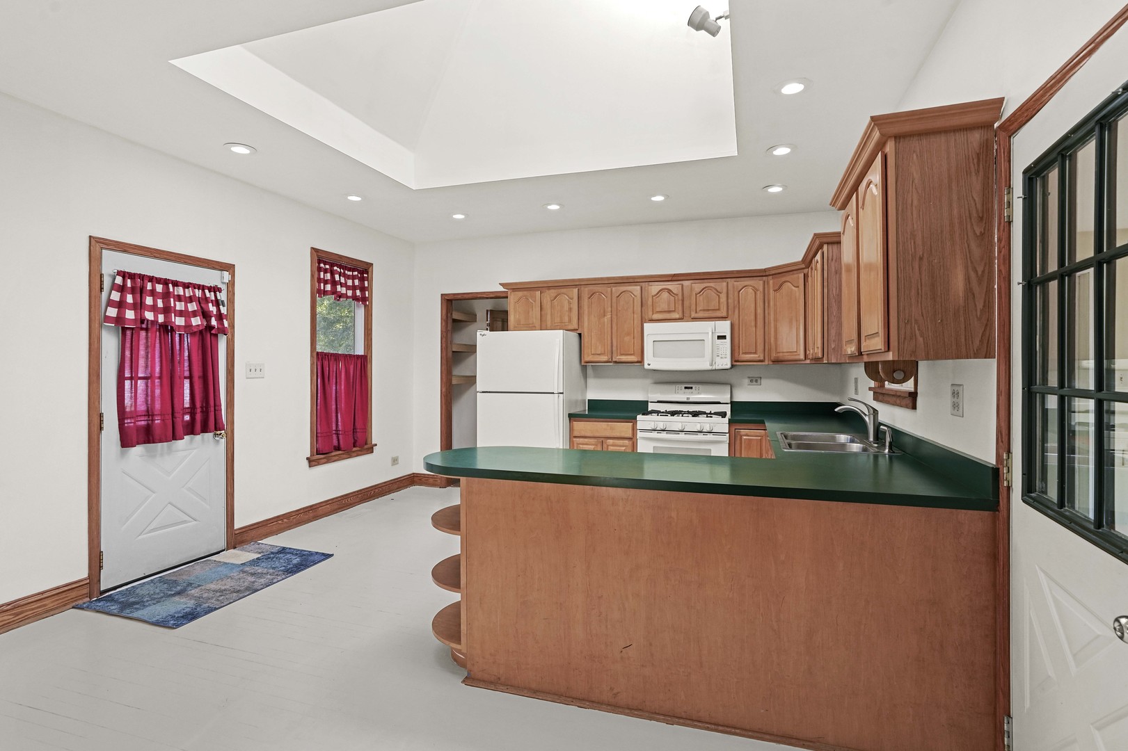 534 Cass Street Crete, IL 60417 - Photo 4 of 22 Gallery Image 4