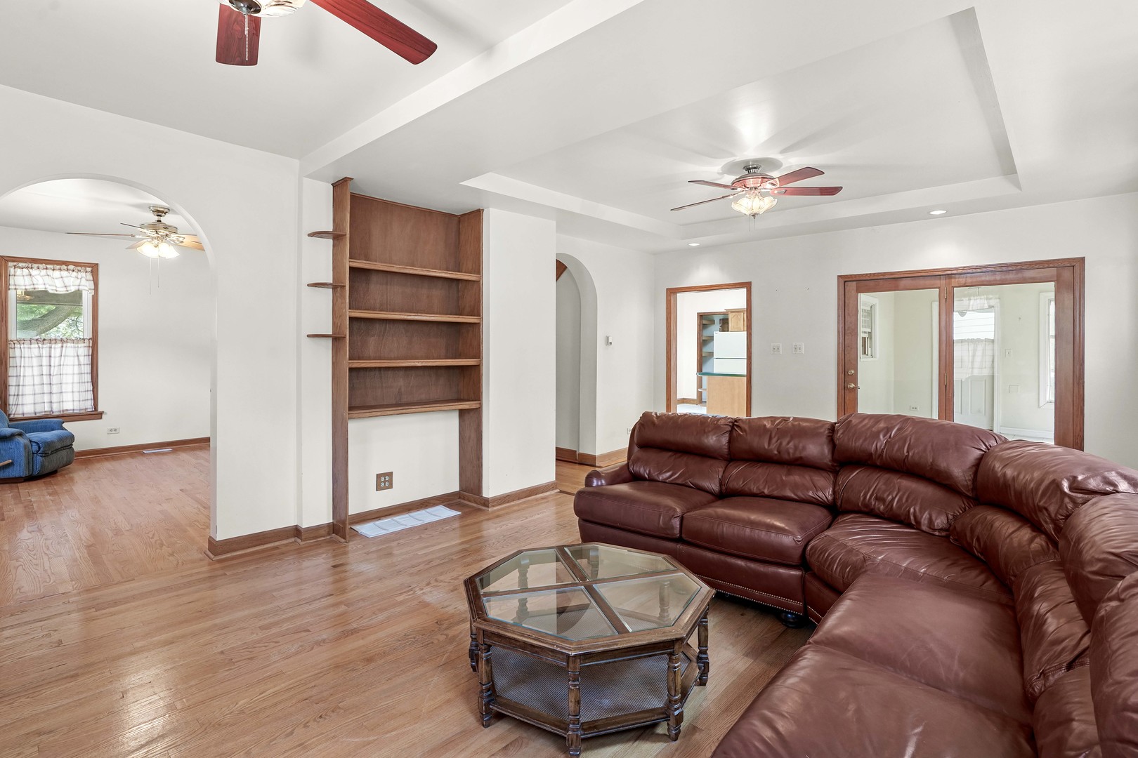 534 Cass Street Crete, IL 60417 - Photo 5 of 22 Gallery Image 5
