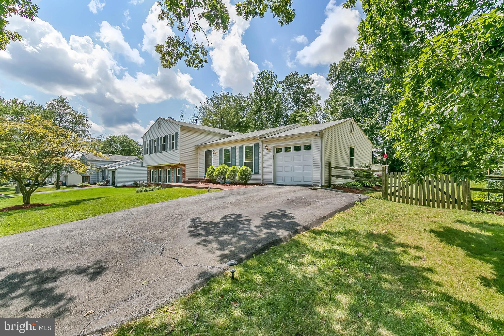 2302 Archdale Road Reston, VA 20191 - Photo 1 of 51