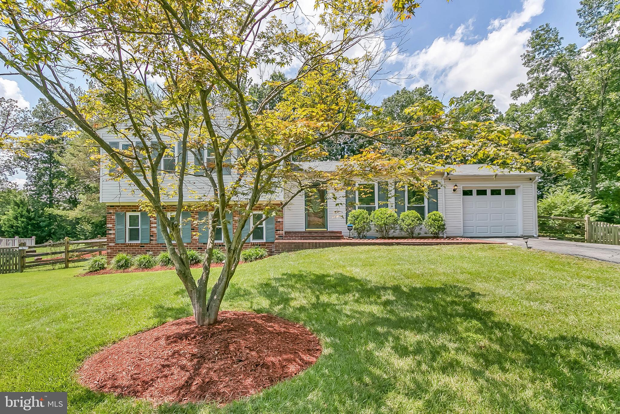 2302 Archdale Road Reston, VA 20191 - Photo 3 of 51