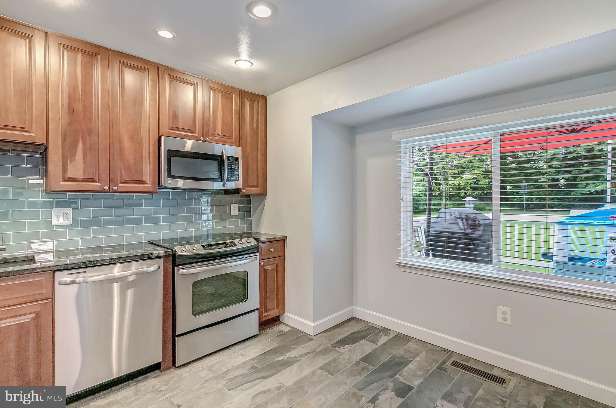 2302 Archdale Road Reston, VA 20191 - Photo 8 of 51