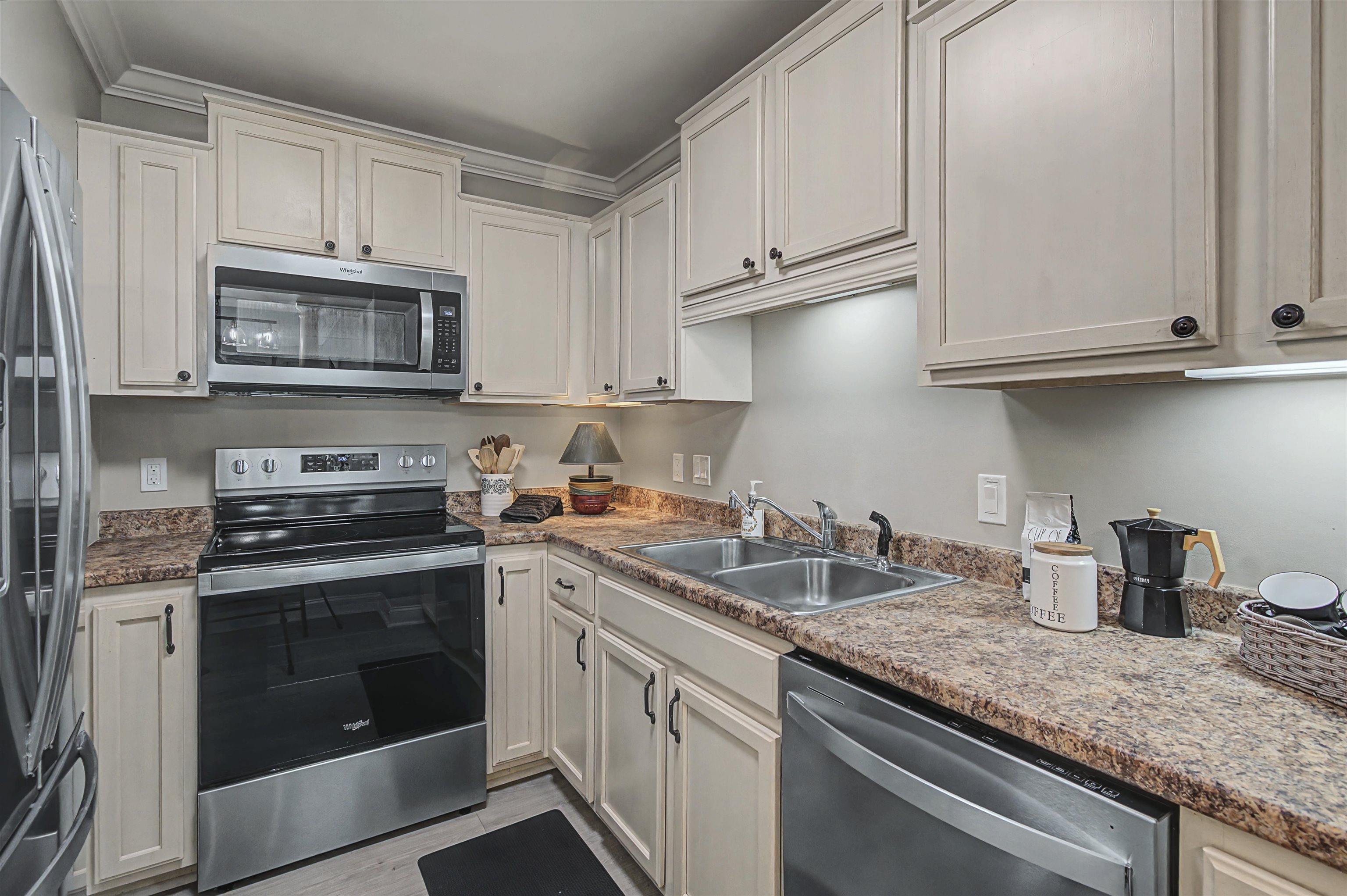 81 South Williams Street, Unit 303 Burlington, VT 05401 - Photo 13 of 29