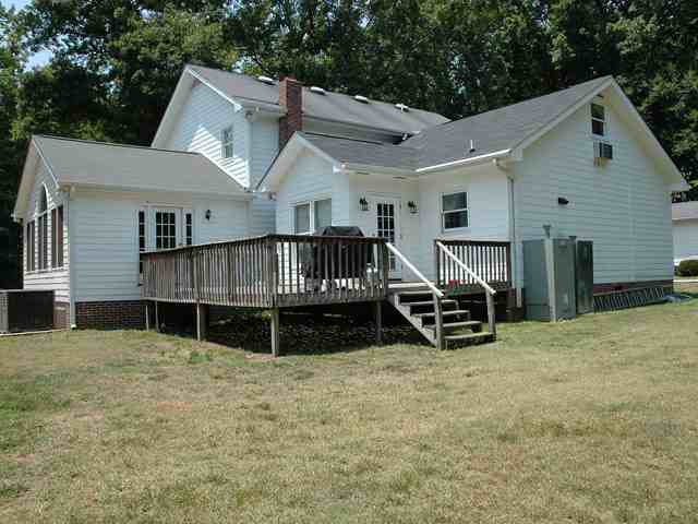 1014 Traynum Road Belton, SC 29627 - Photo 9 of 9 Gallery Image 9