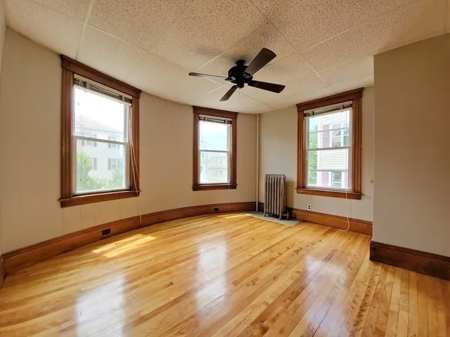 $675,000 | 21 Hitchcock Road, Worcester, MA 01603